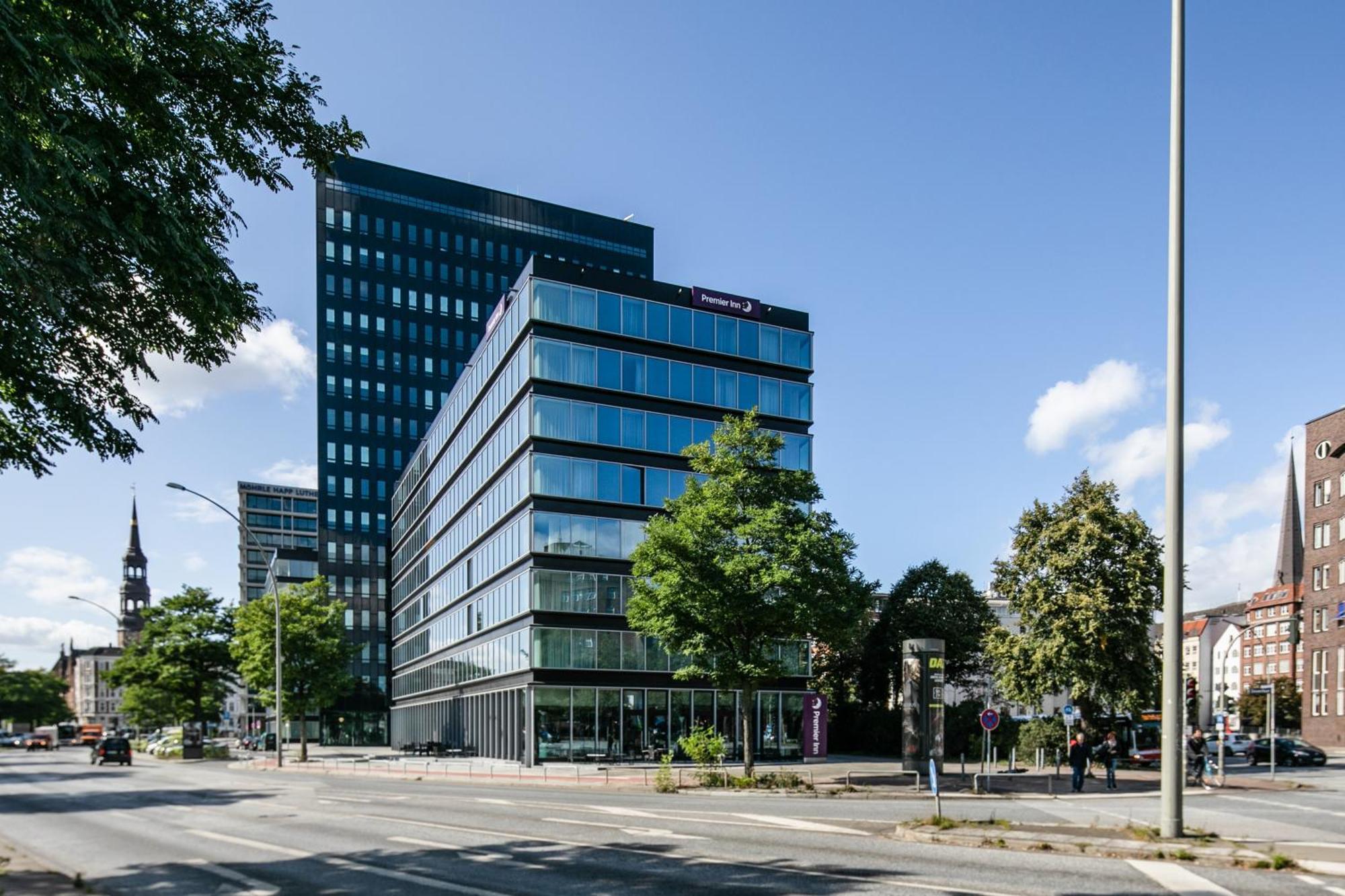 Premier Inn Hamburg City Zentrum Exterior foto